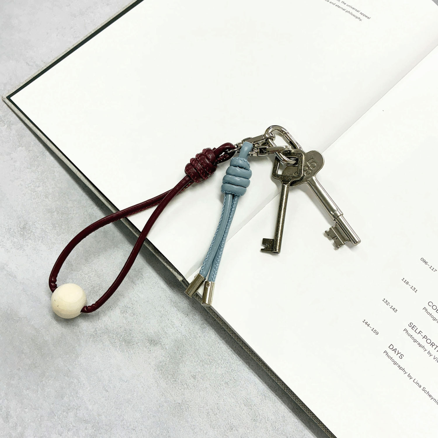 ADAPToLL ハンドストラップチャーム