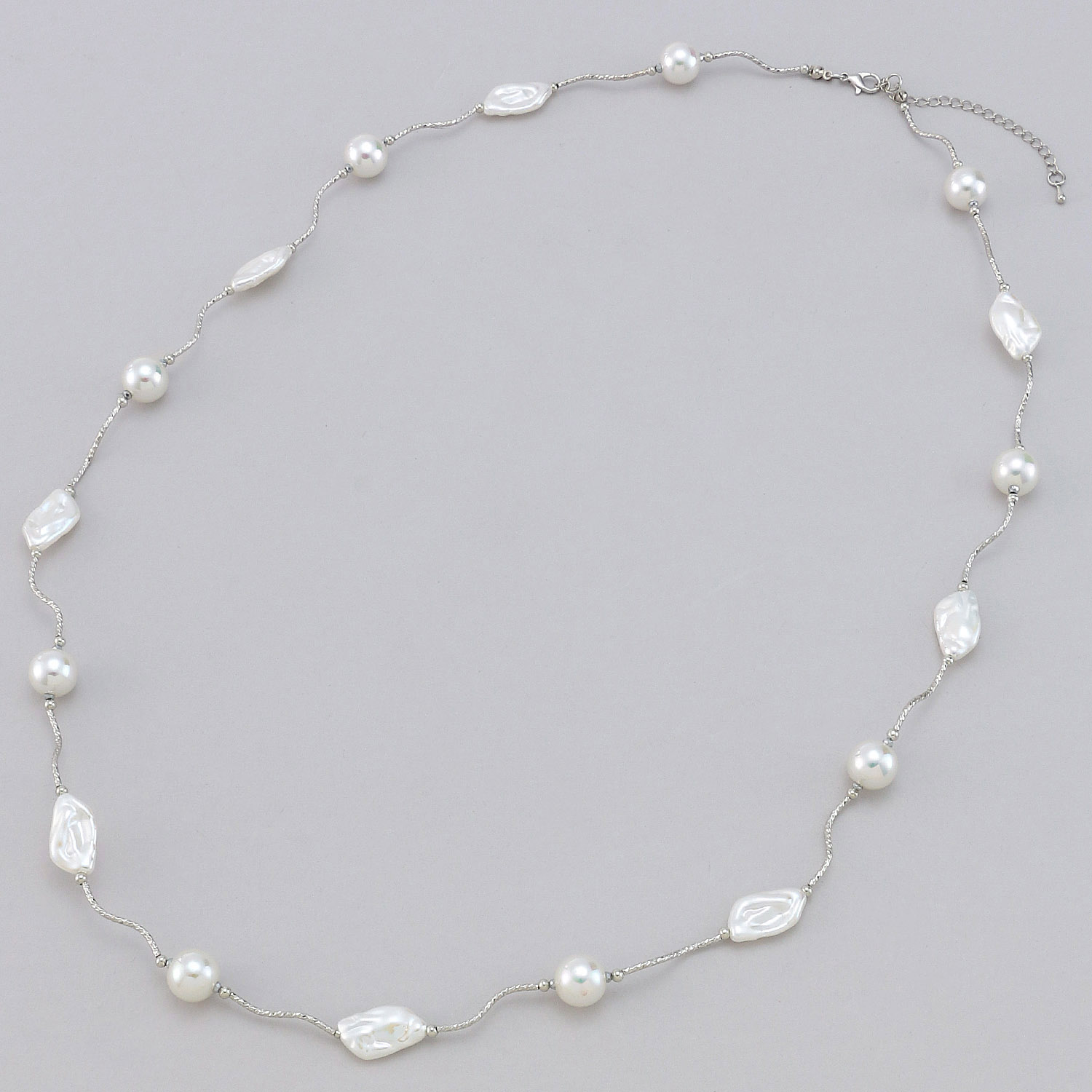 パールロングネックレス