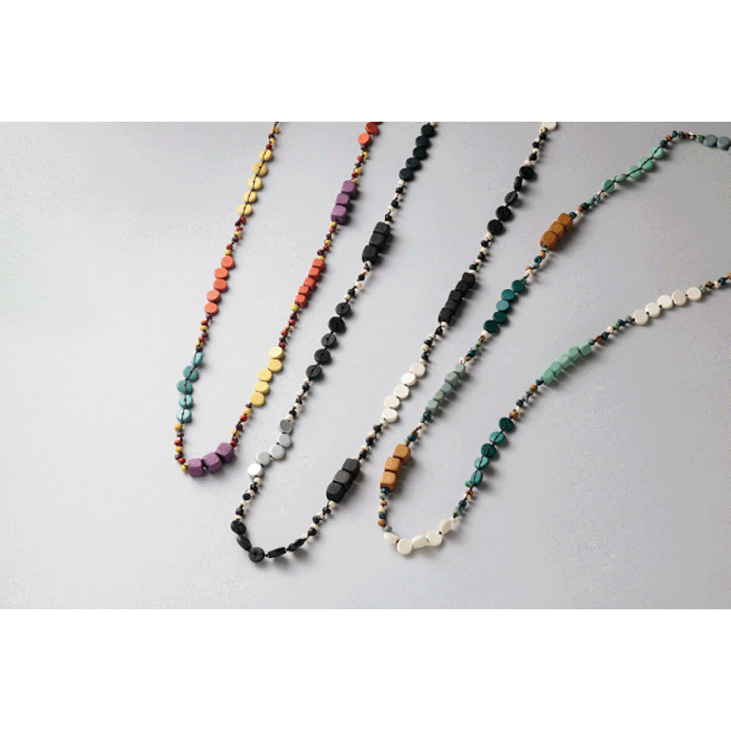 ウッドメニ－パーツネックレス