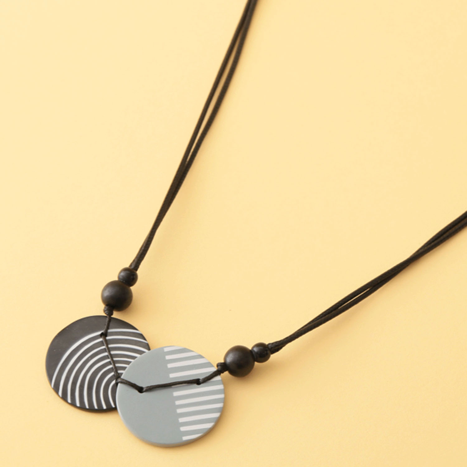 レジン ツートップネックレス