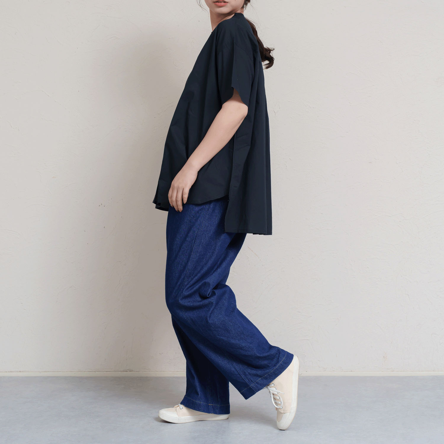 無地チュニック丈前開き5分袖ブラウス - 画像3