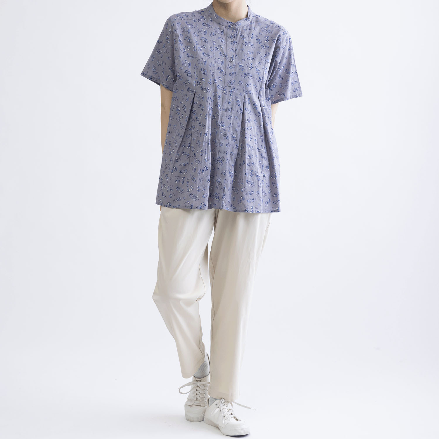 花柄フロントタック5分袖前開きブラウス - 画像2