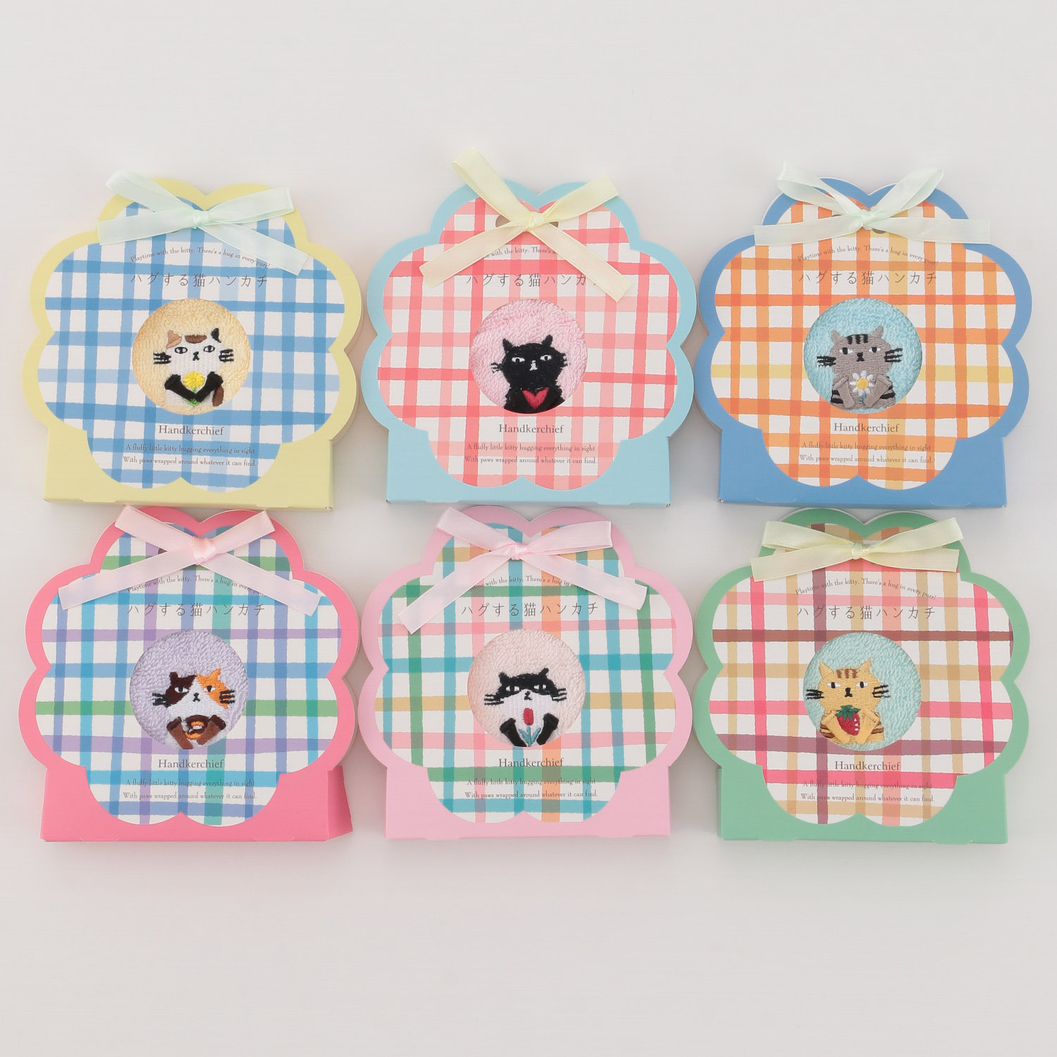 ハグする猫ハンカチ - 画像1
