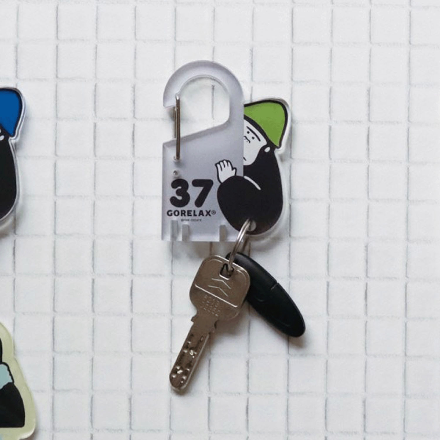 ごリラックス ロッカーキー風カラビナ - 画像2