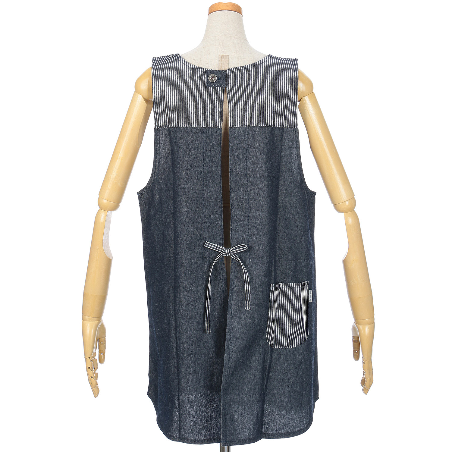 ネコまるけ 先染めデニム調＆ヒッコリー 釦リボンあきエプロン - 画像3