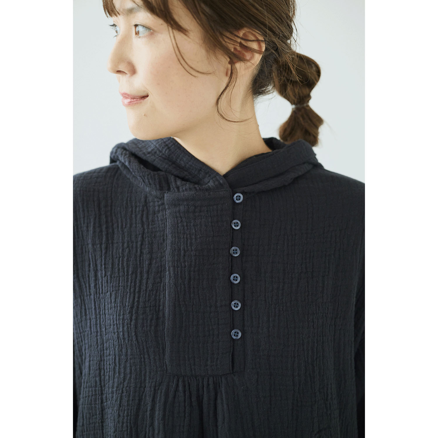 ノンノ コットン楊柳Wガーゼ半開フード付きチュニック - 画像8