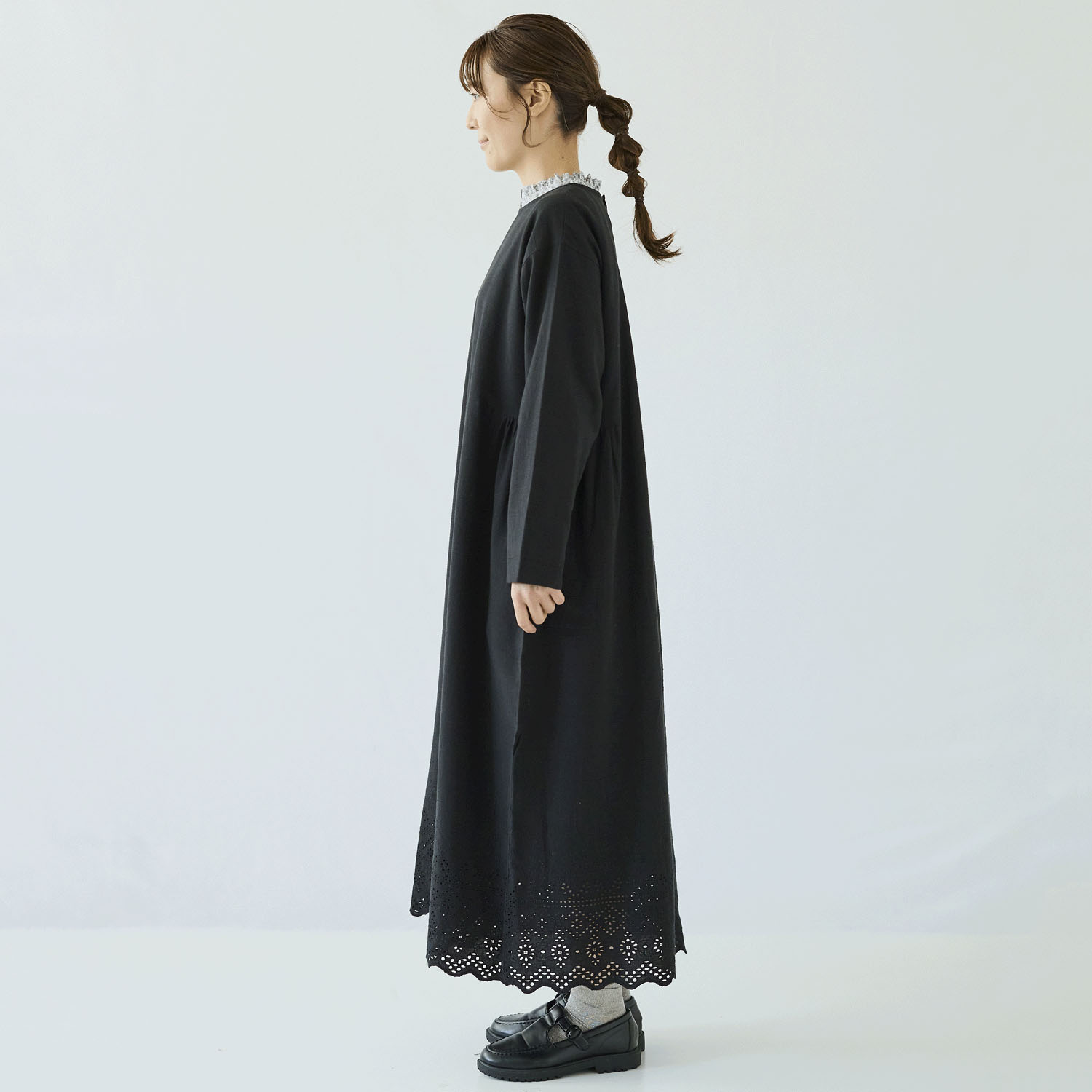 ノンノ 布帛綿麻＋裾パネル刺繍ワンピース - 画像14