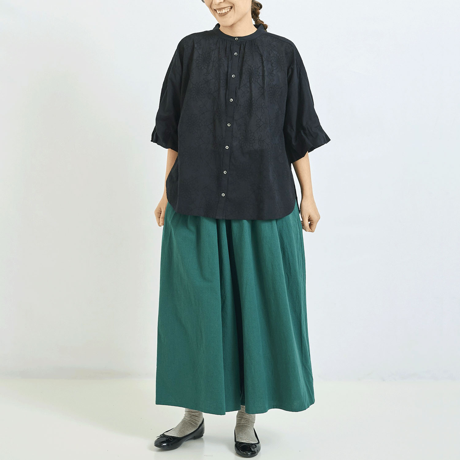 ノンノ 綿ボイルシフリー刺繍ブラウス - 画像9