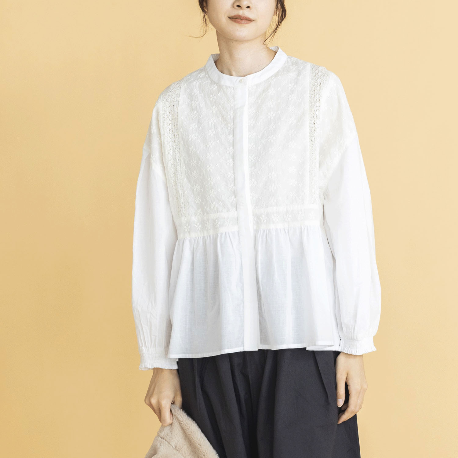 【ETONET限定】オーブ 刺繍切替ブラウス - 画像1