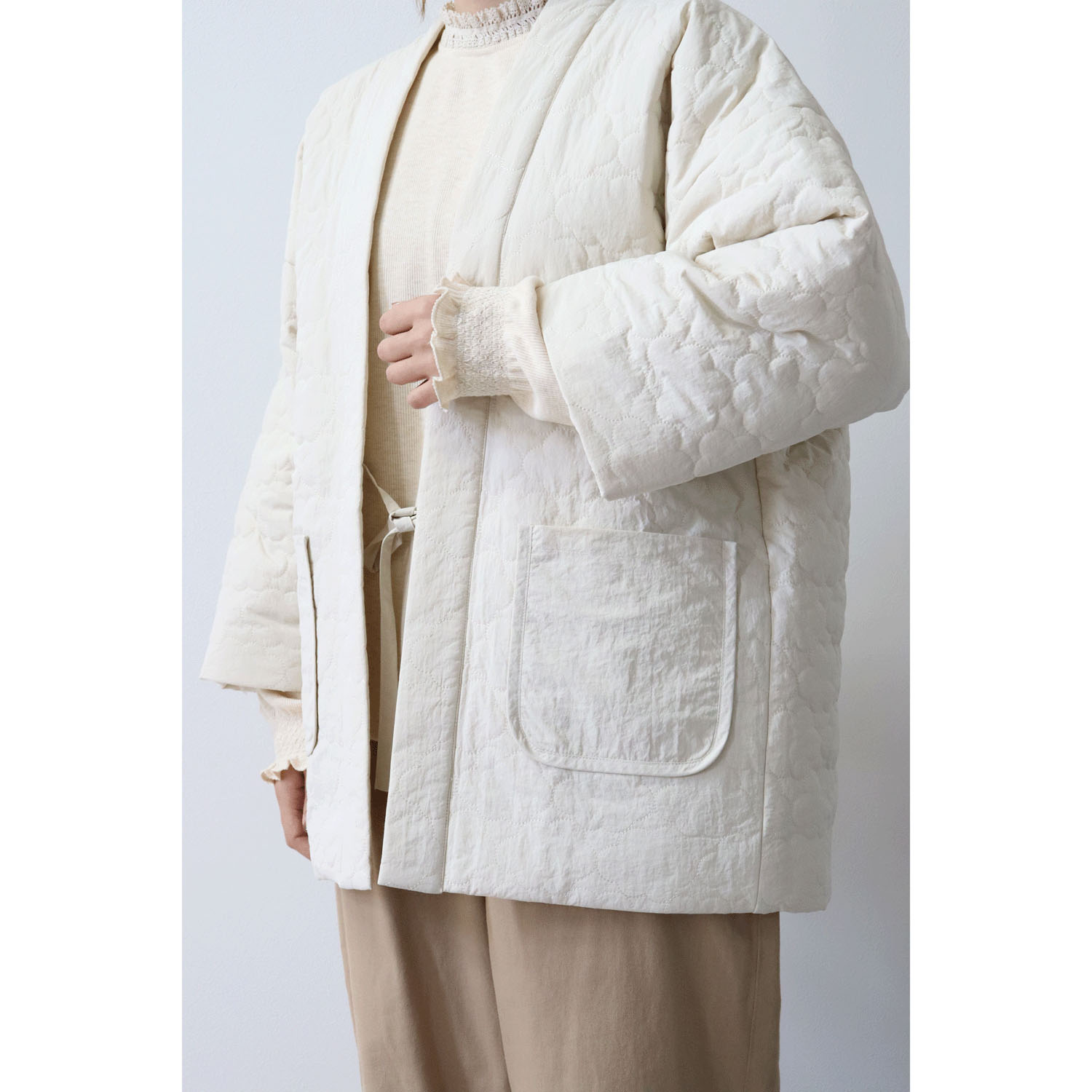 cloudnine ノンノ ナイロン中綿入り雲形キルト裏ボアフリースはんてん - 画像8