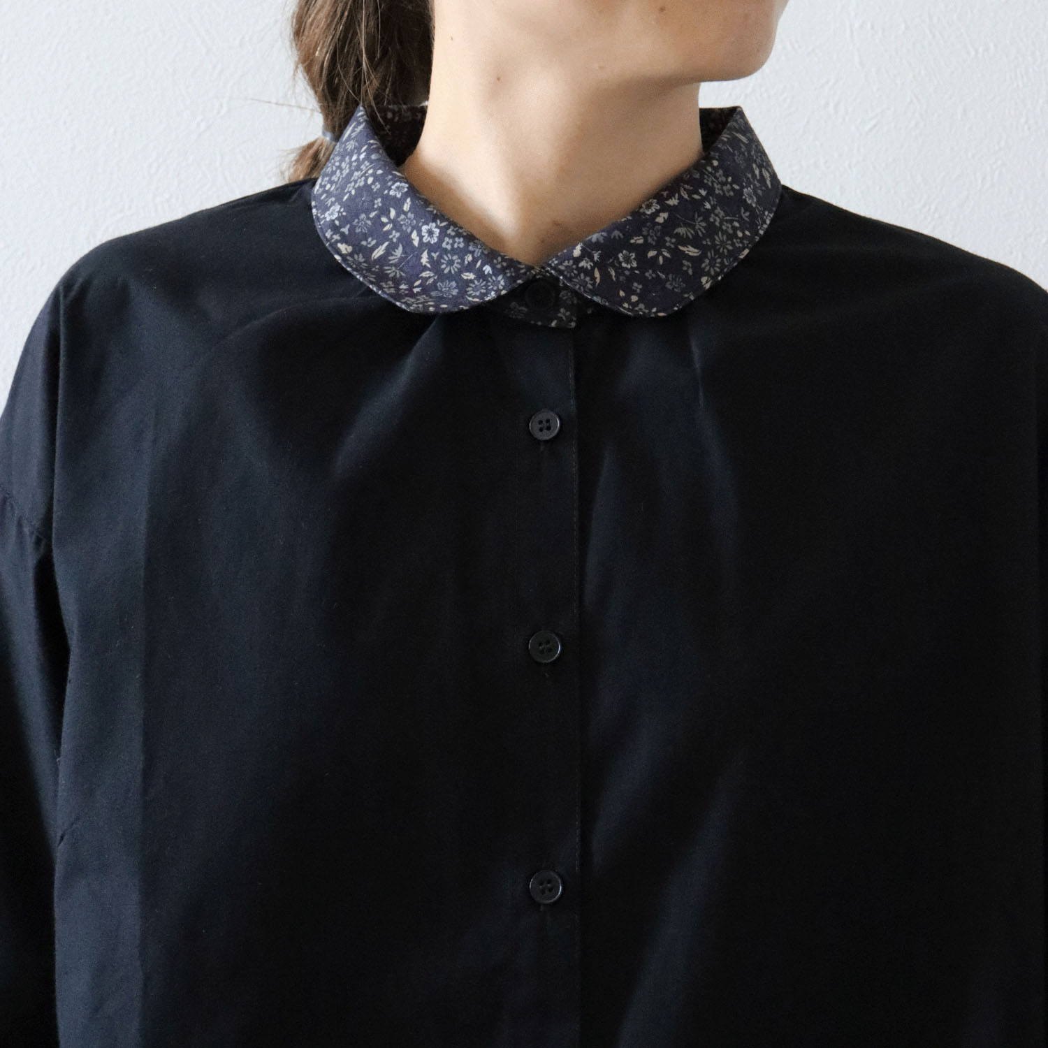 cloudnine ノンノ 小花プリントコンビブラウス - 画像5