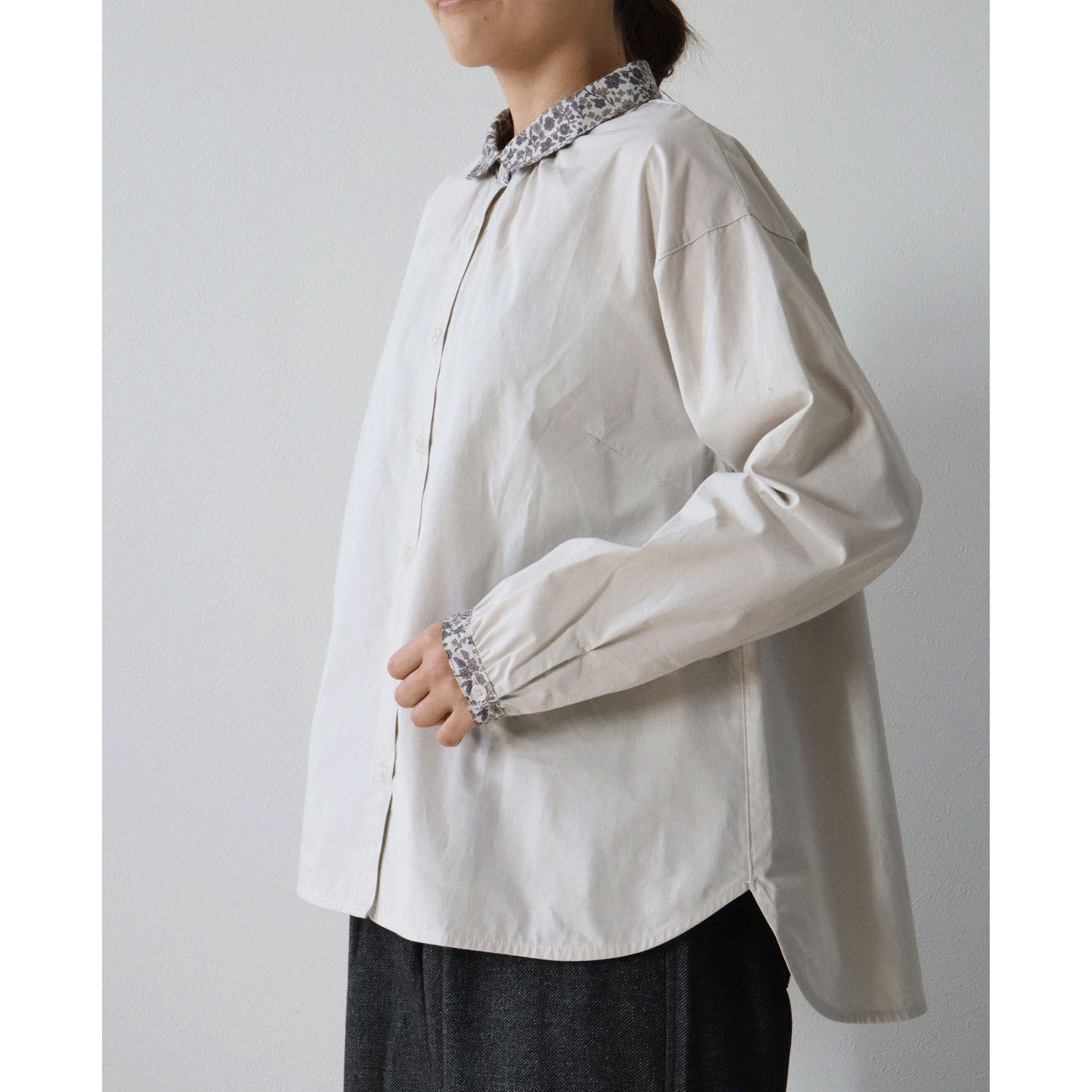 cloudnine ノンノ 小花プリントコンビブラウス - 画像8