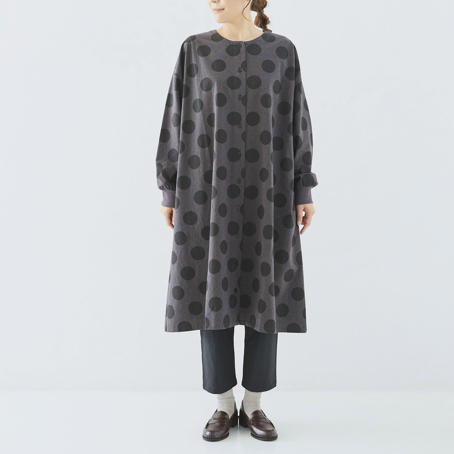 cloudnine ノンノ ドット柄プリント＋リブ 前開きワンピース - 画像2