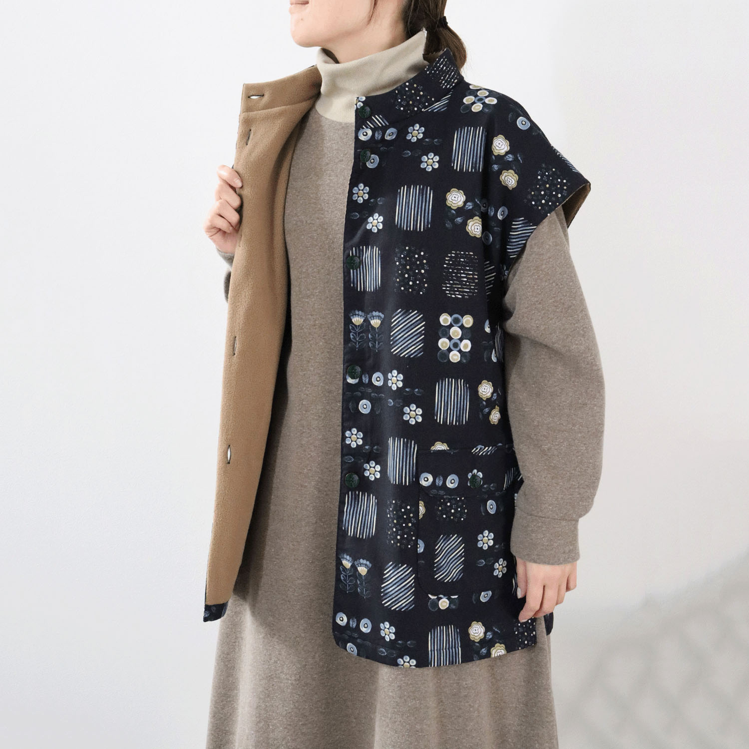 cloudnine ノンノ 裏フリース前開きスモック カイロポケット付き - 画像9