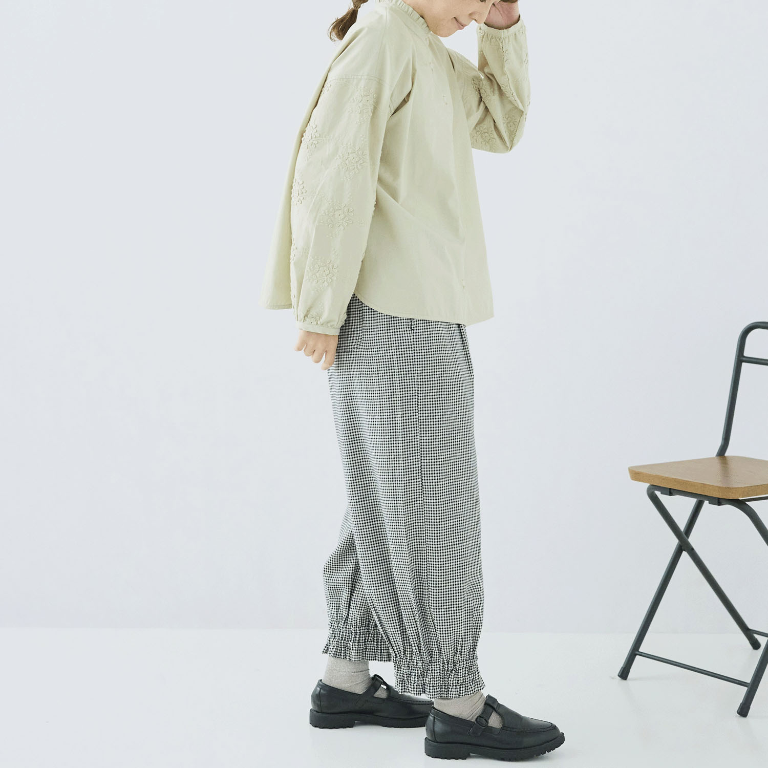 cloudnine ノンノ 襟フリル付き刺繍入りブラウス - 画像11