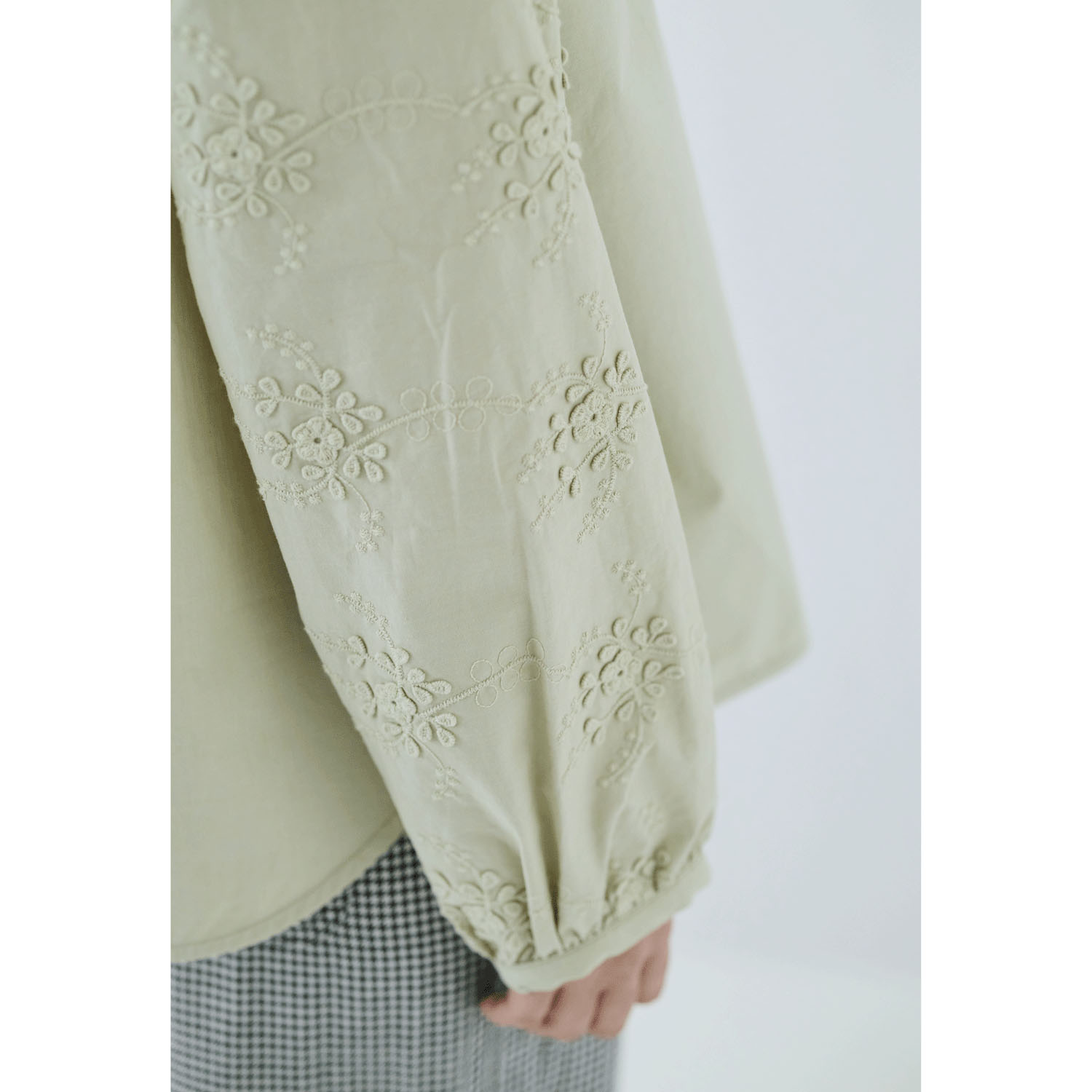 cloudnine ノンノ 襟フリル付き刺繍入りブラウス - 画像15