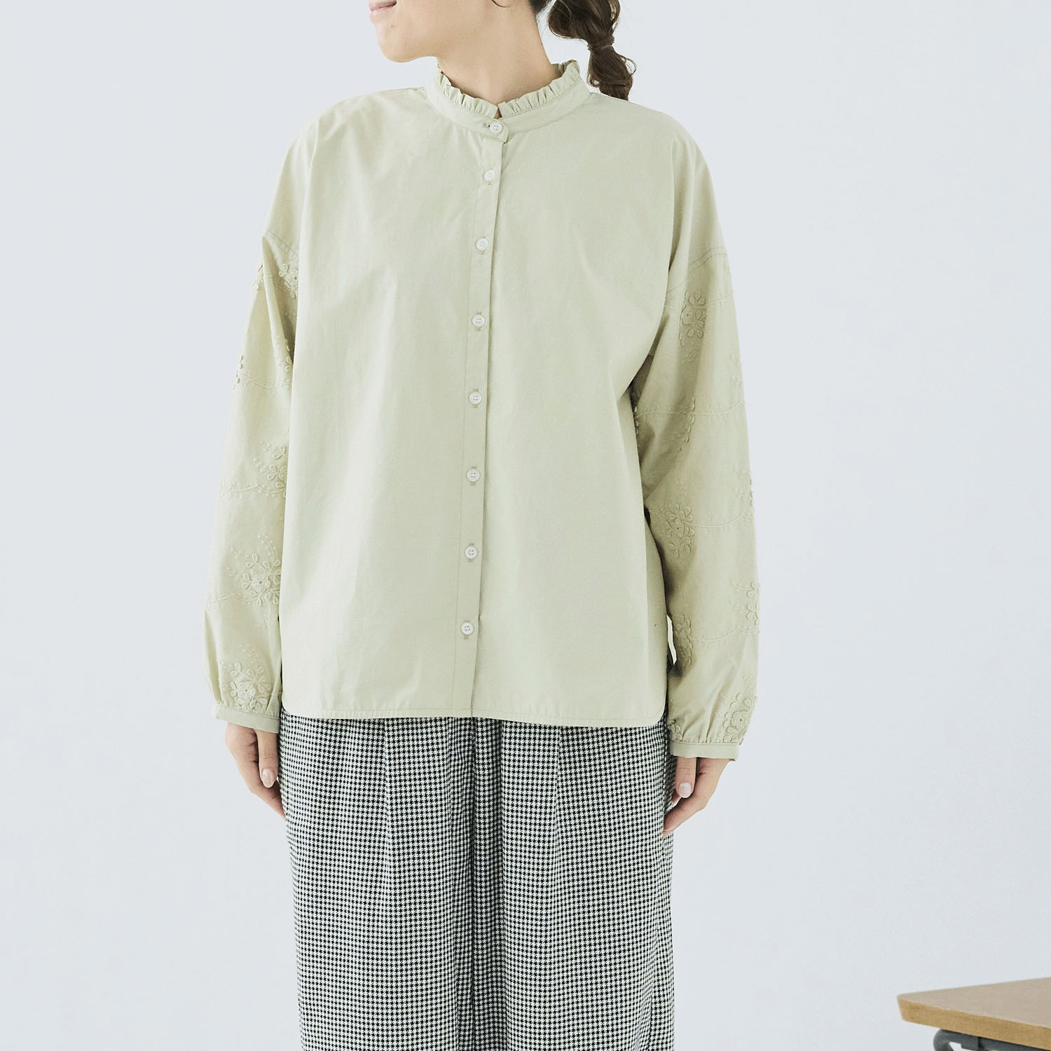 cloudnine ノンノ 襟フリル付き刺繍入りブラウス - 画像8