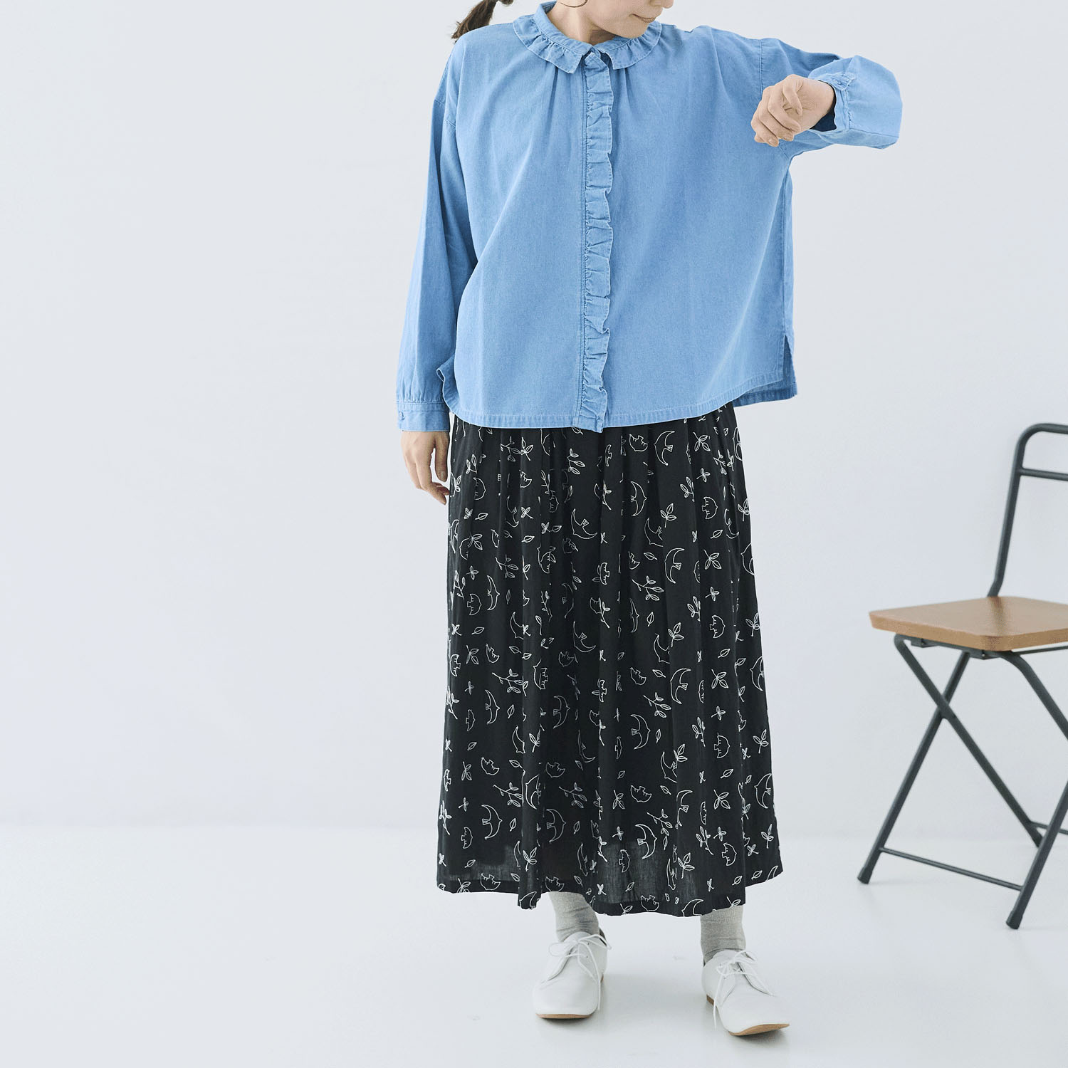 cloudnine ノンノ 布帛デニムフリル付ブラウス - 画像13