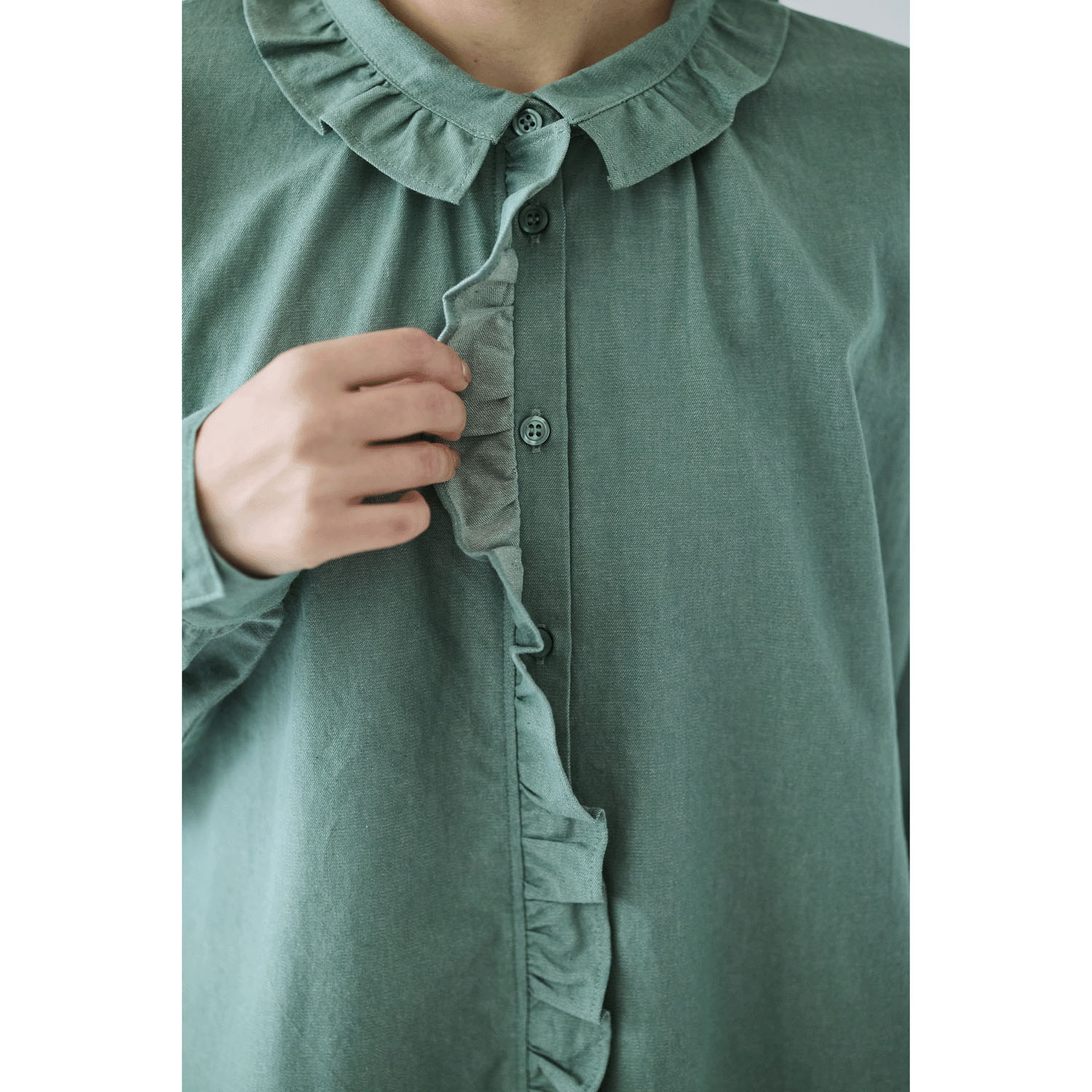 cloudnine ノンノ 布帛デニムフリル付ブラウス - 画像8