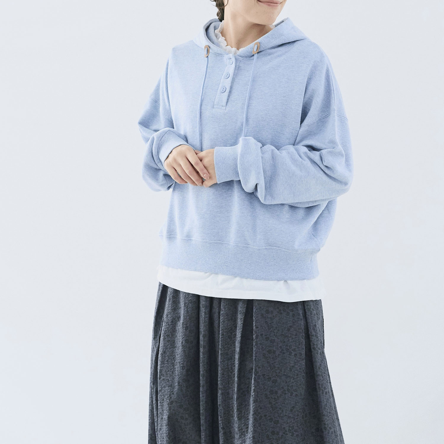 cloudnine ノンノ コットン裏毛フード付きプルオーバー - 画像1