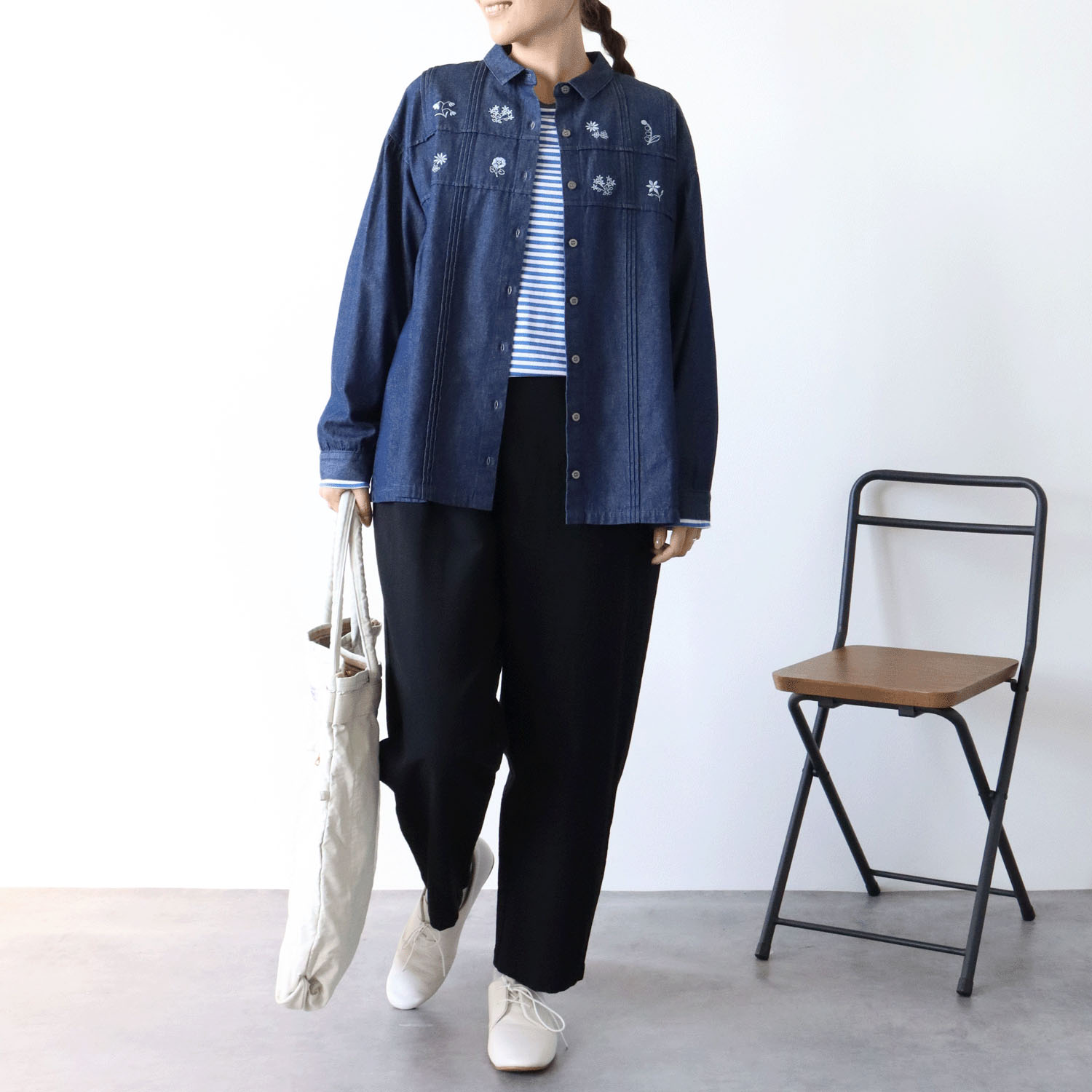 cloudnine ノンノ 布帛デニム刺繍ブラウス - 画像9