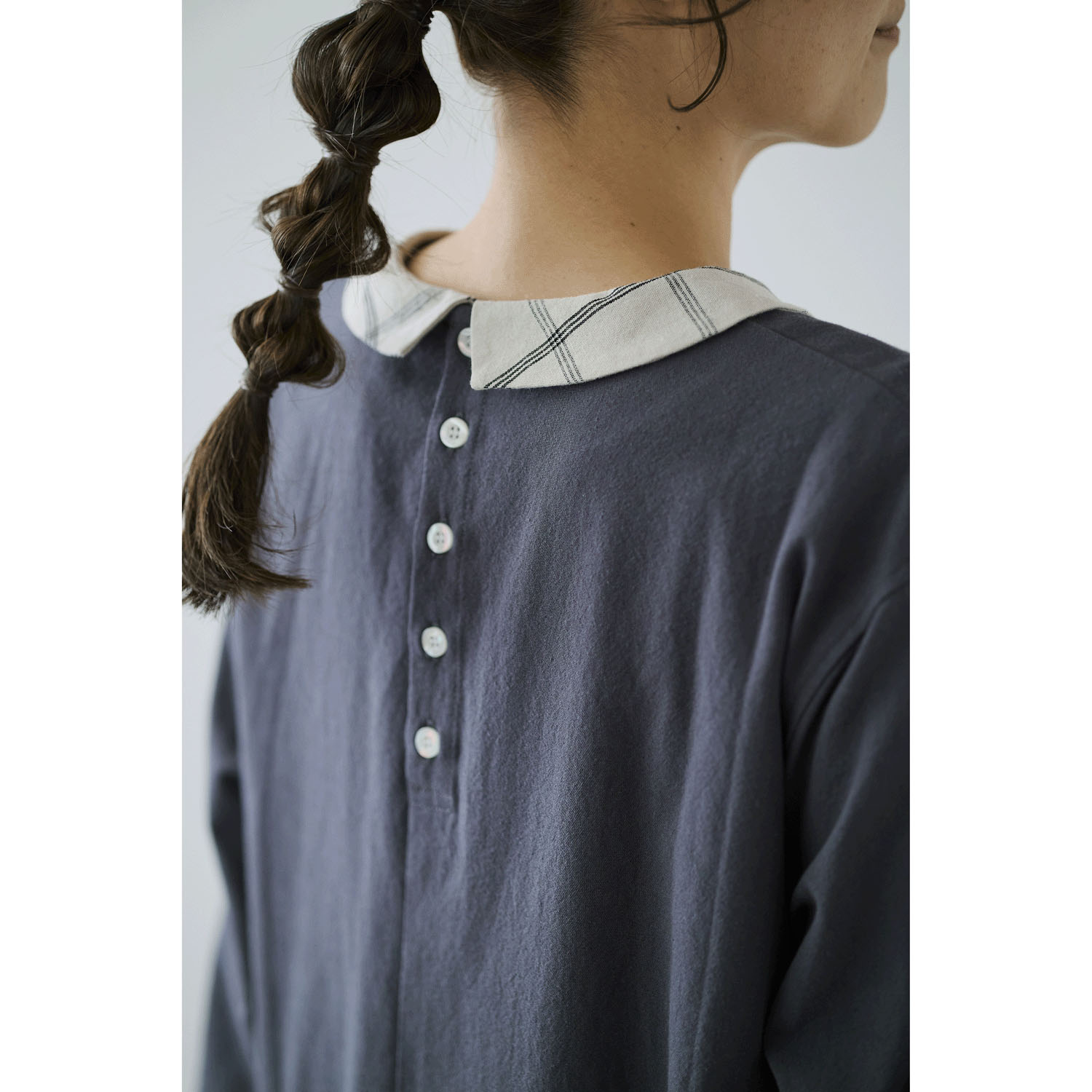 cloudnine ノンノ ネック配色ギャザー入りフレアワンピース - 画像12