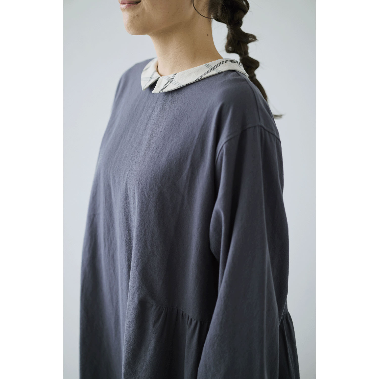 cloudnine ノンノ ネック配色ギャザー入りフレアワンピース - 画像13