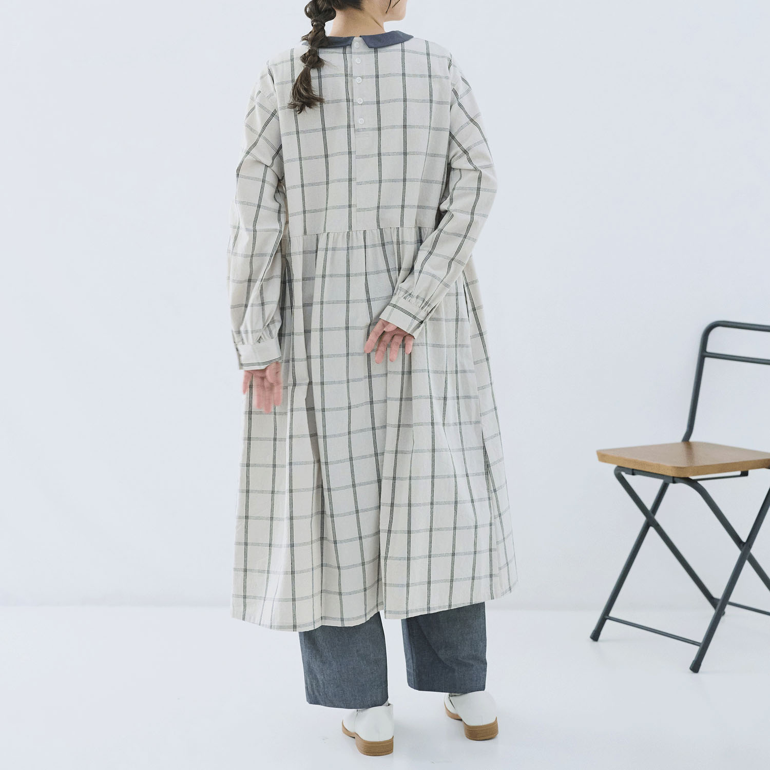 cloudnine ノンノ ネック配色ギャザー入りフレアワンピース - 画像4