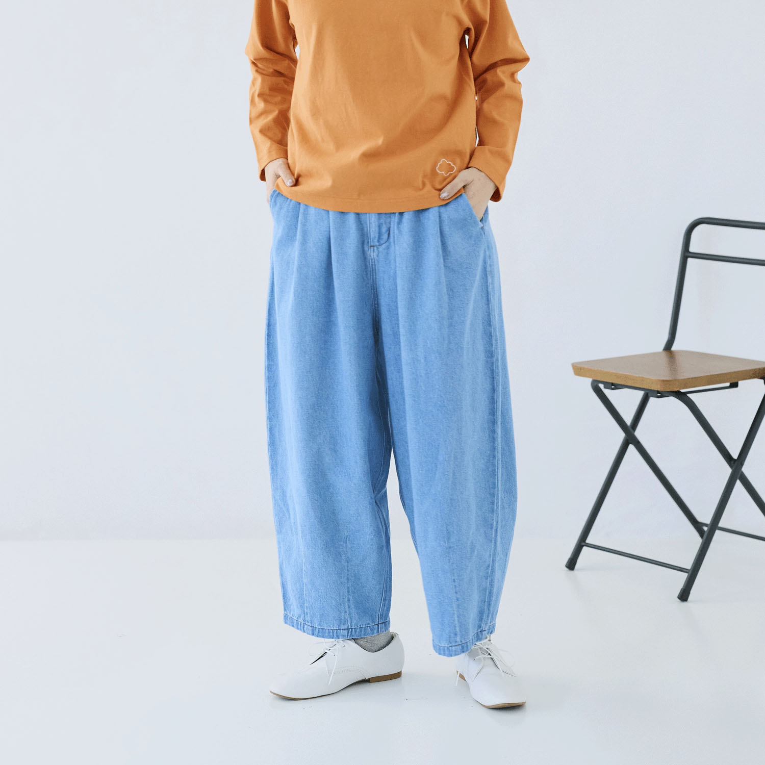 cloudnine ノンノ 7．4oz タテスラブ入りデニム10分丈 バルーンパンツ - 画像1