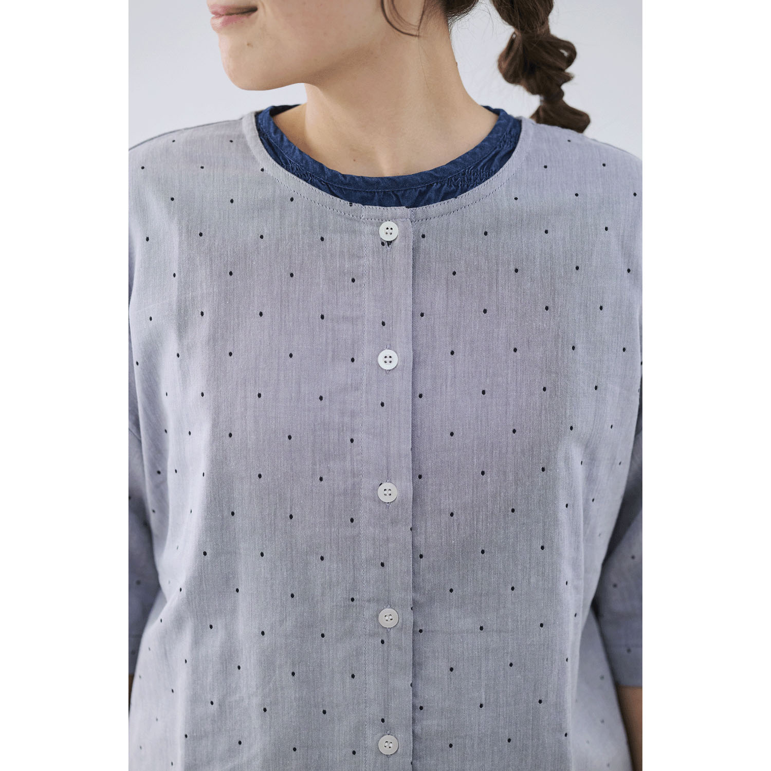 cloudnine ノンノ コットンWガーゼ ドット柄配色ブラウス - 画像4