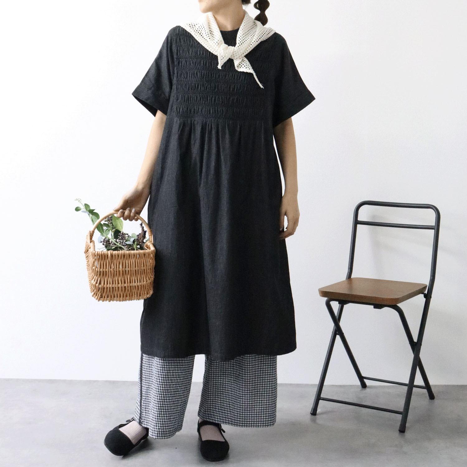 cloudnine ノンノ 3．5ozデニム スモッキング刺繍ワンピース - 画像1