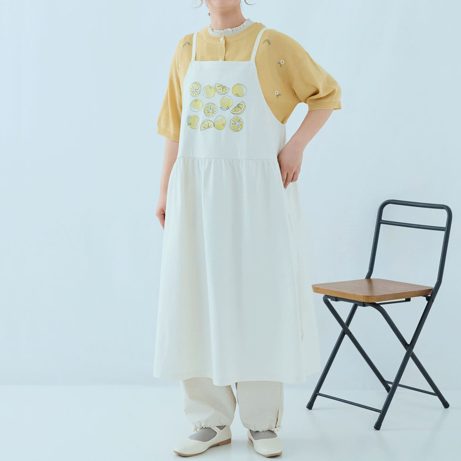 cloudnine 綿天竺 果物刺繍入りワンピースエプロン - 画像9