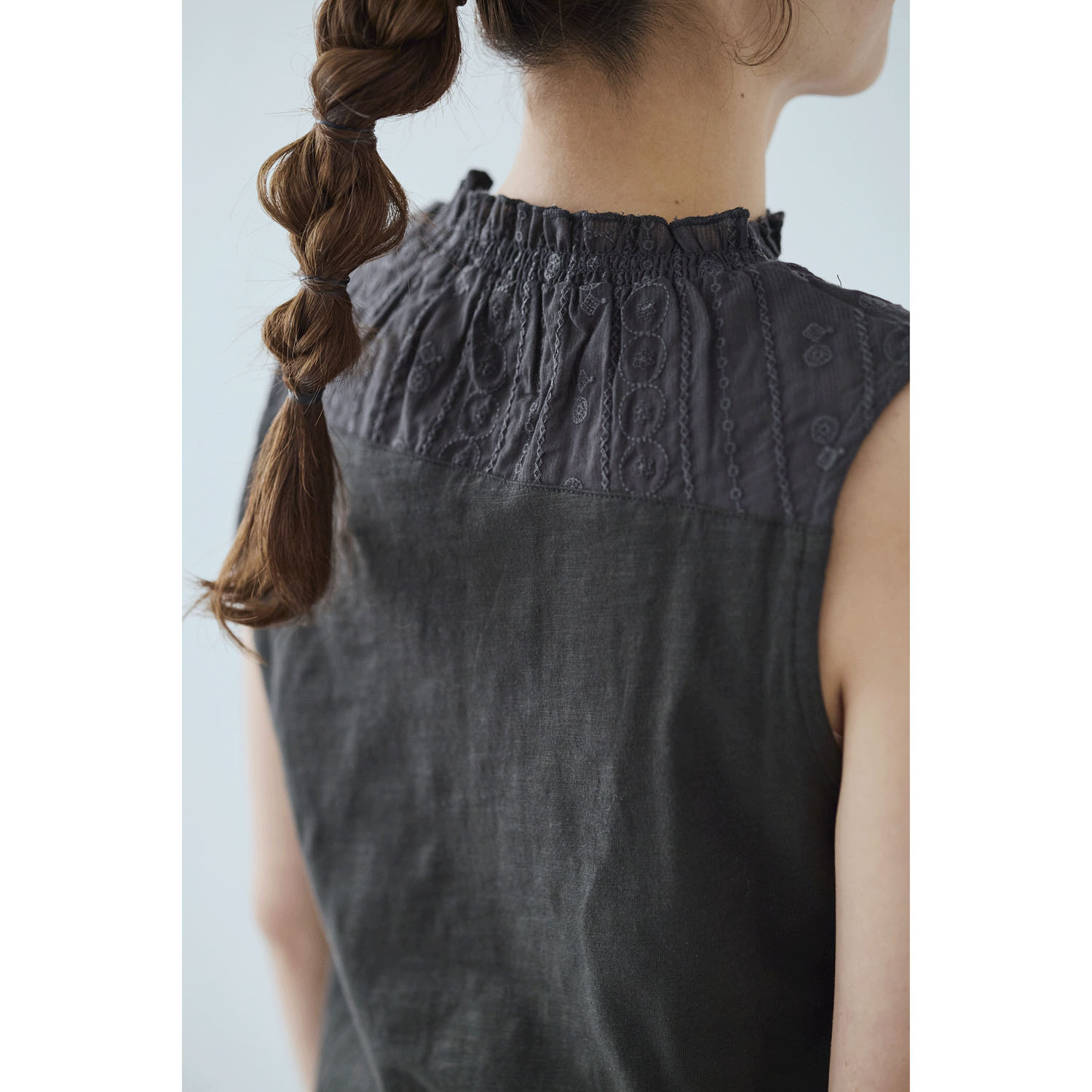 cloudnine 定番SZコットンスラブ天竺×ドビーストライプ刺繍タンクトップ - 画像7