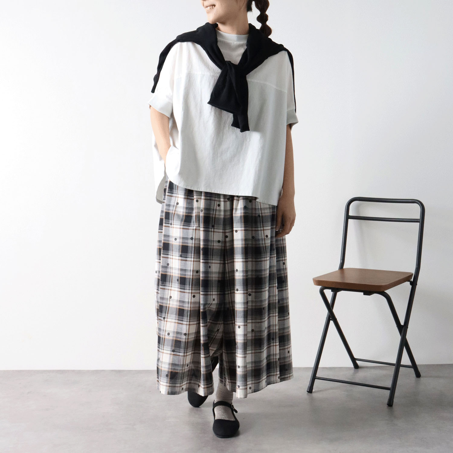 cloudnine UV加工 コットン天竺×綿麻布帛切替ドルマンハーフ袖カットソー - 画像2