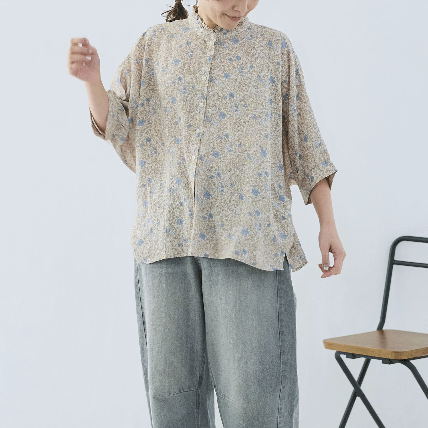 cloudnine レーヨン／綿 ドビーストライプ花柄ドルマン7分袖 ブラウス - 画像1