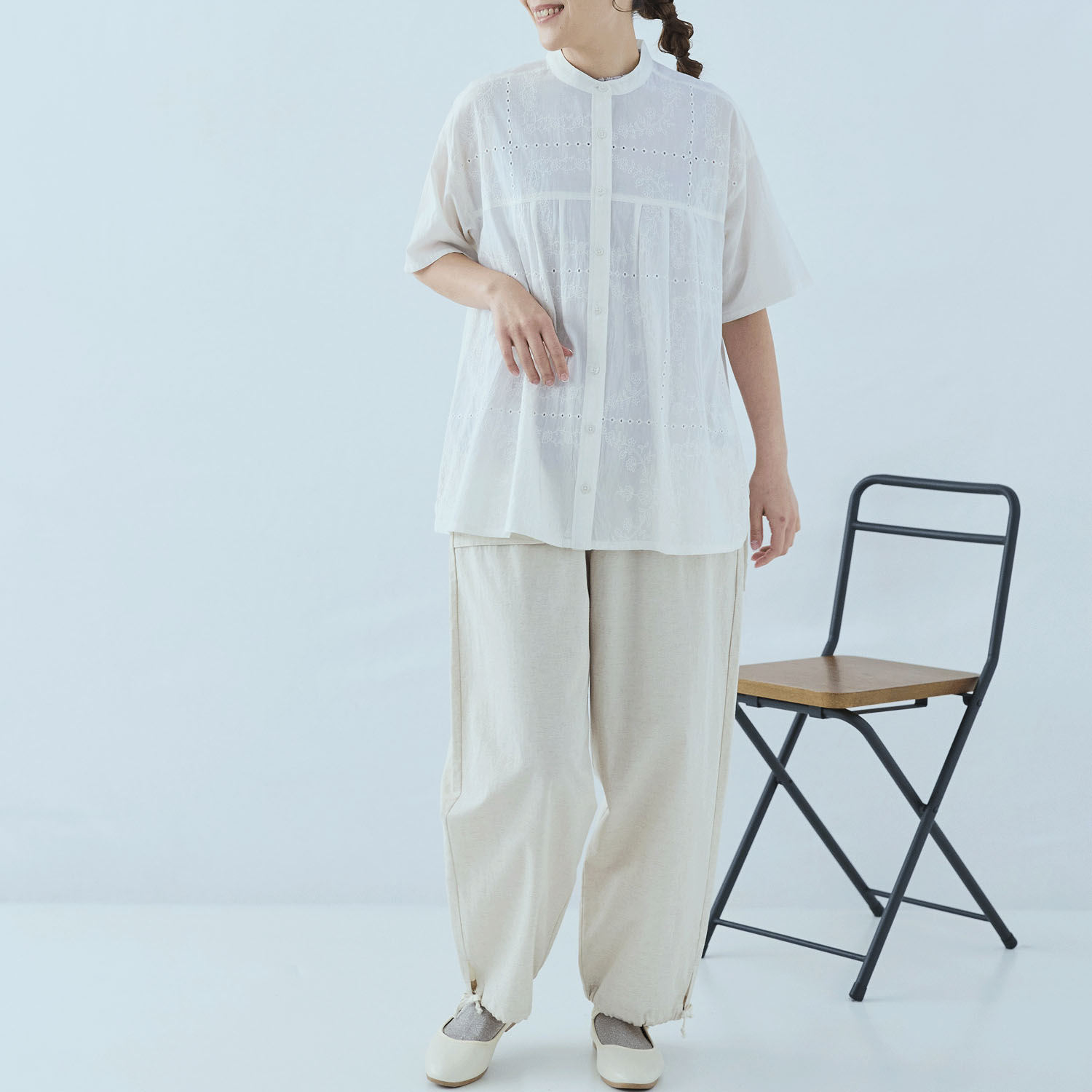 cloudnine 60キャンブリックシフリー刺繍入り前開きチュニック - 画像2