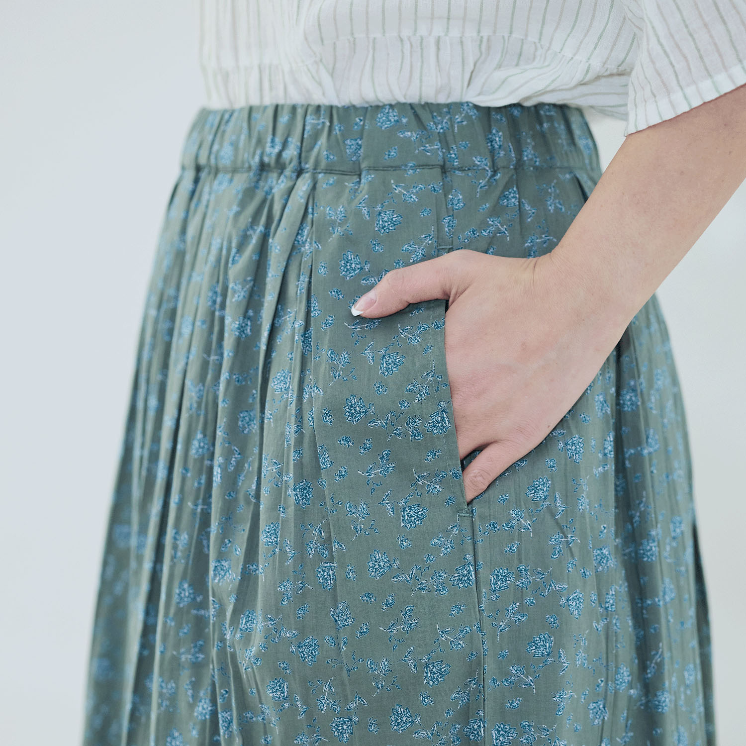 cloudnine 60キャンブリック花柄pt8分丈スカート - 画像13