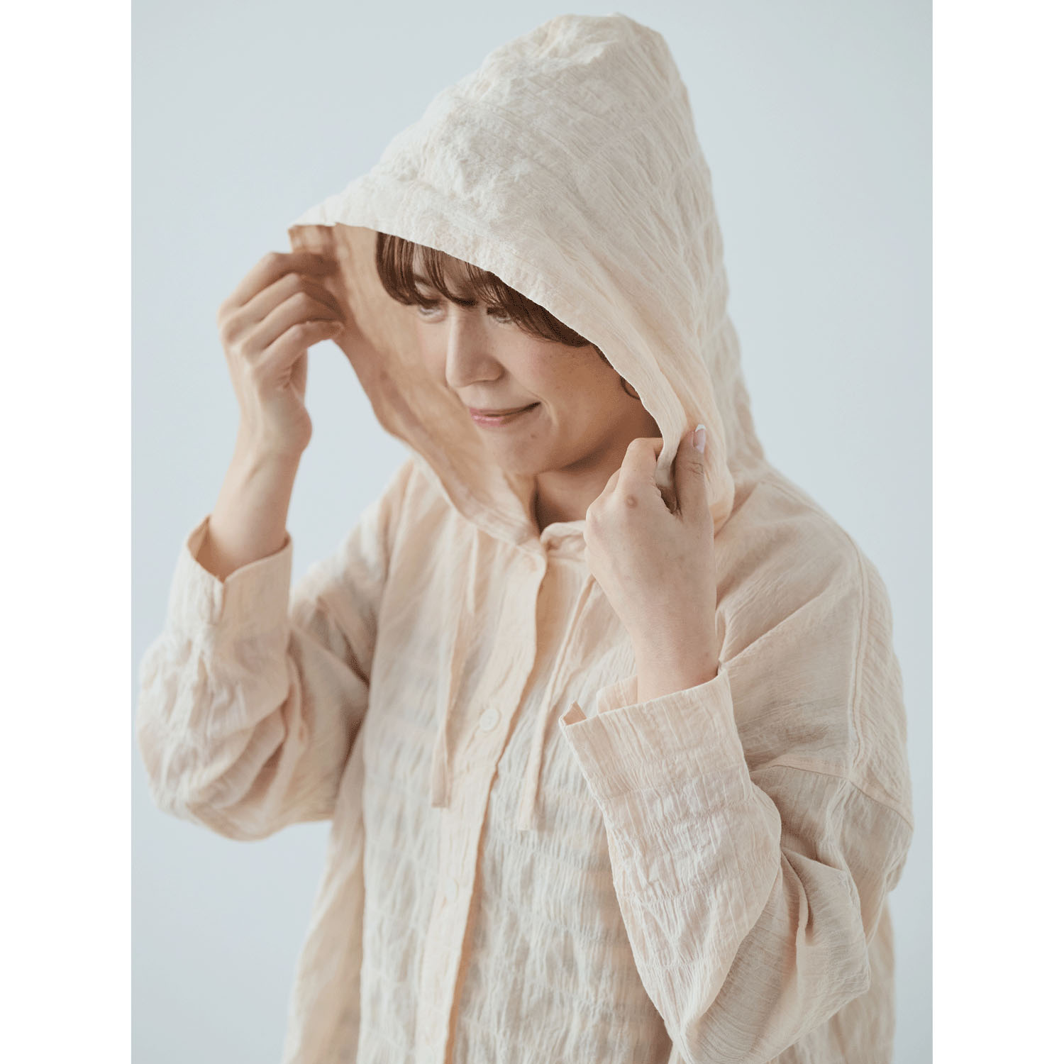 cloudnine 先染めC／Pu布帛無地フード付きアウター - 画像14