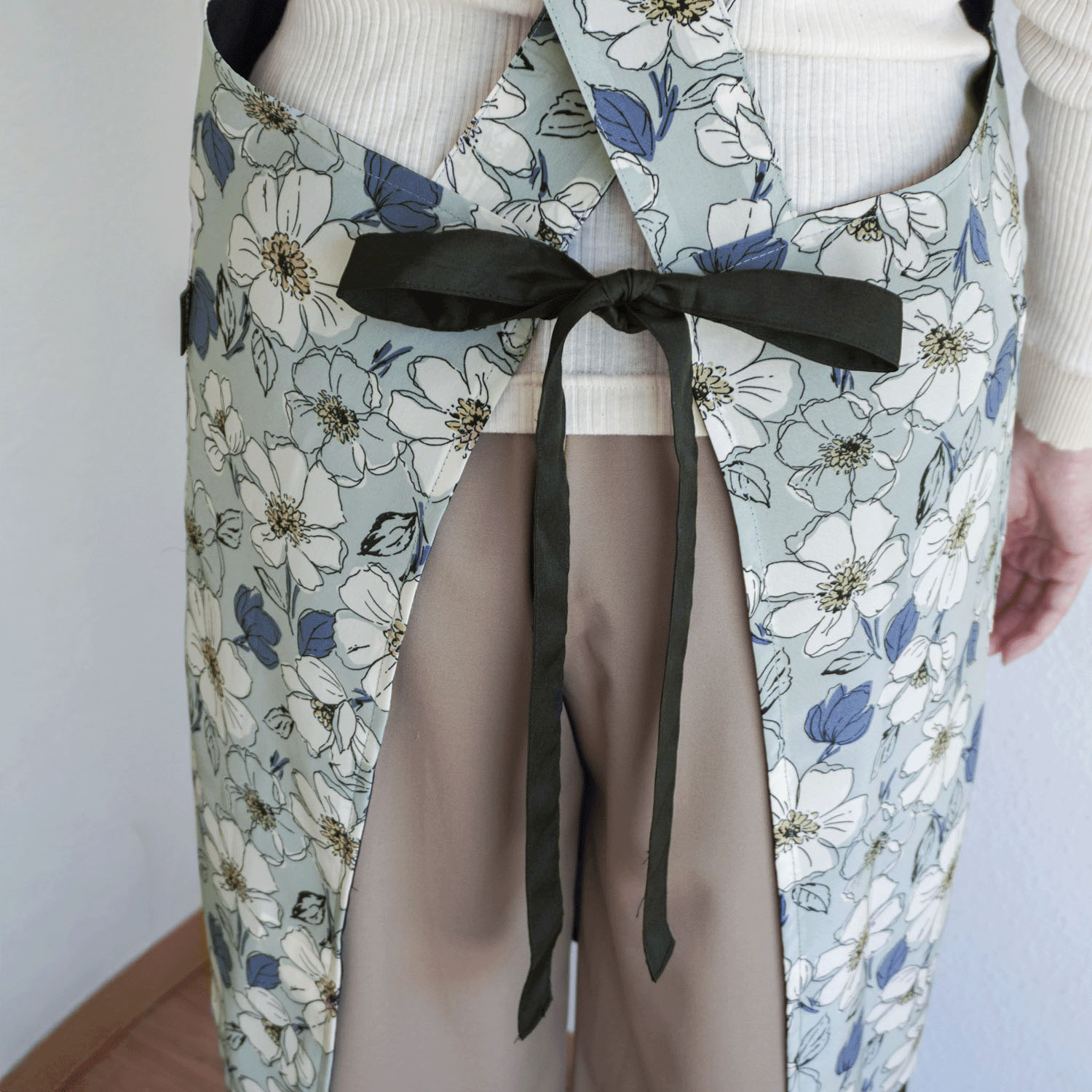 コシボチリメン大花柄リバーシブルエプロン - 画像8