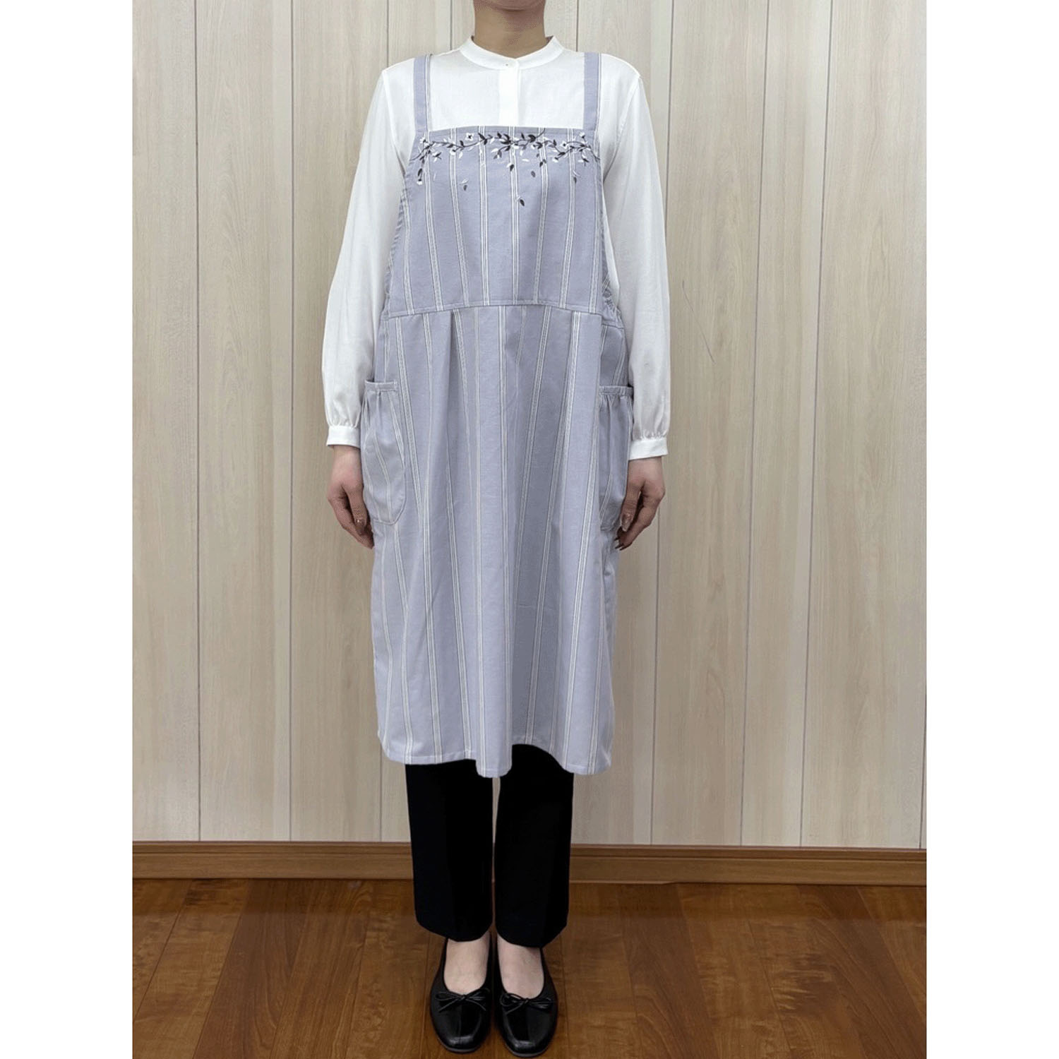 ECRU 胸元刺繍バックリボンエプロン - 画像7