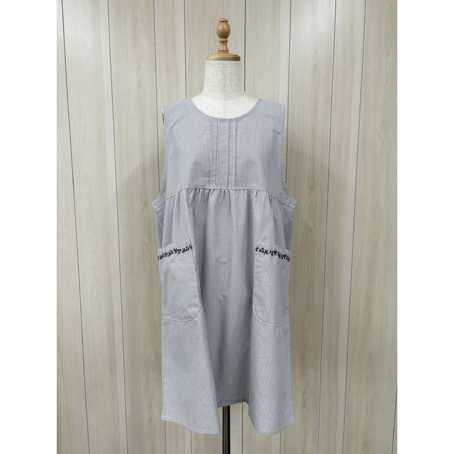 ECRU ポケット刺繍ギャザー入りエプロン - 画像5