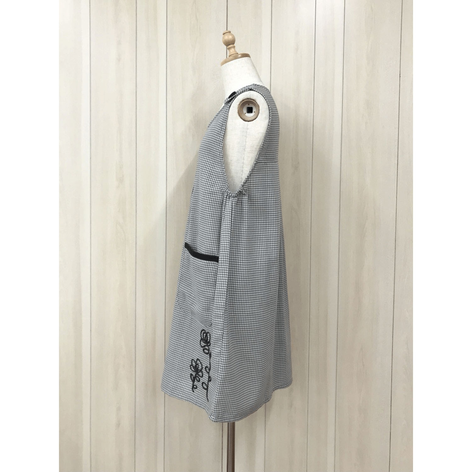 ECRUコード刺繍エプロン - 画像2