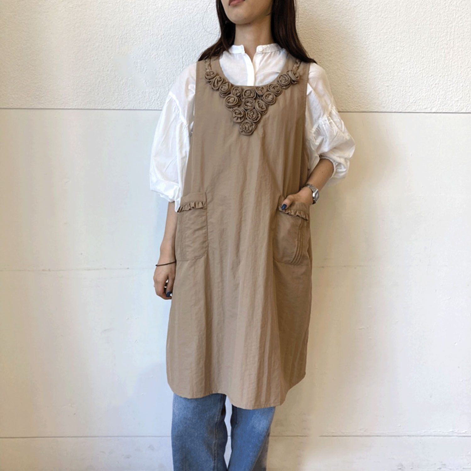 ナイロン薔薇モチーフ背ゴムエプロン