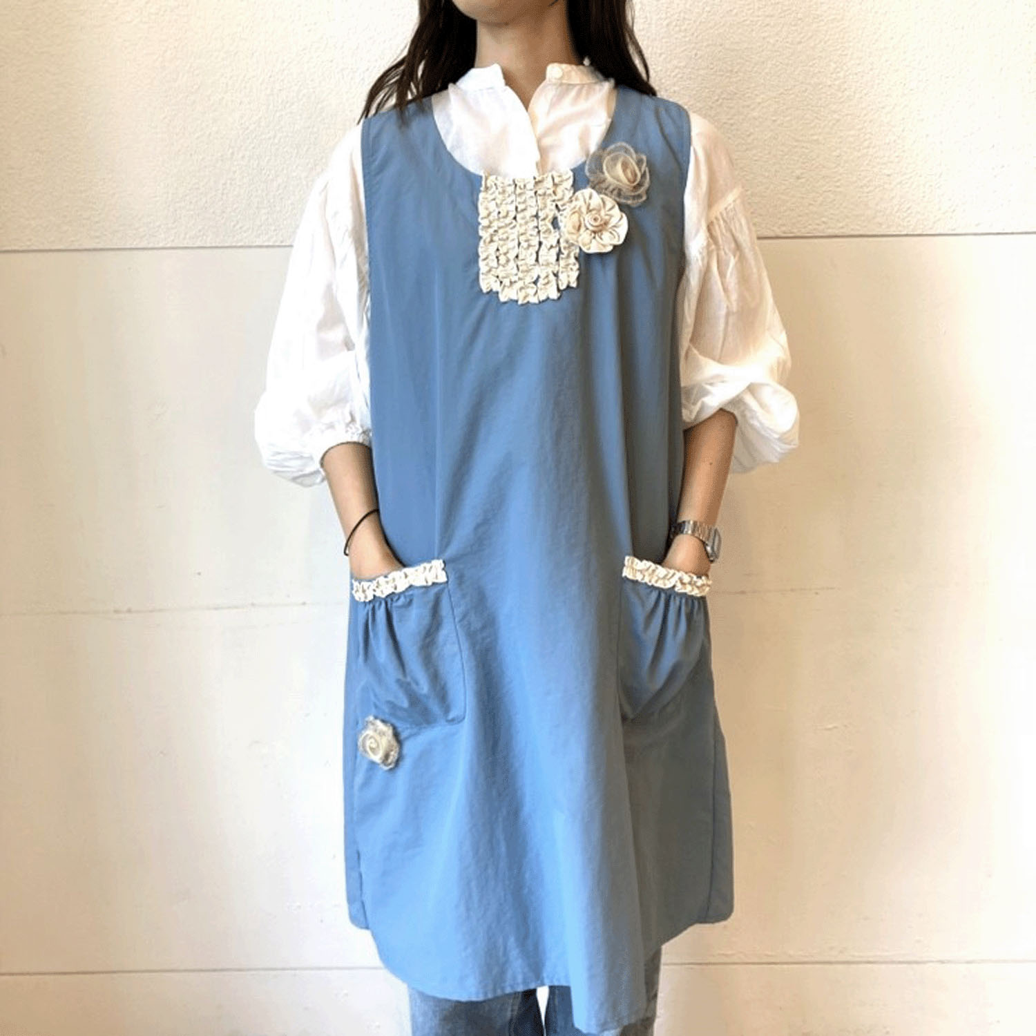 ナイロンフリル花モチーフ背あきエプロン - 画像11