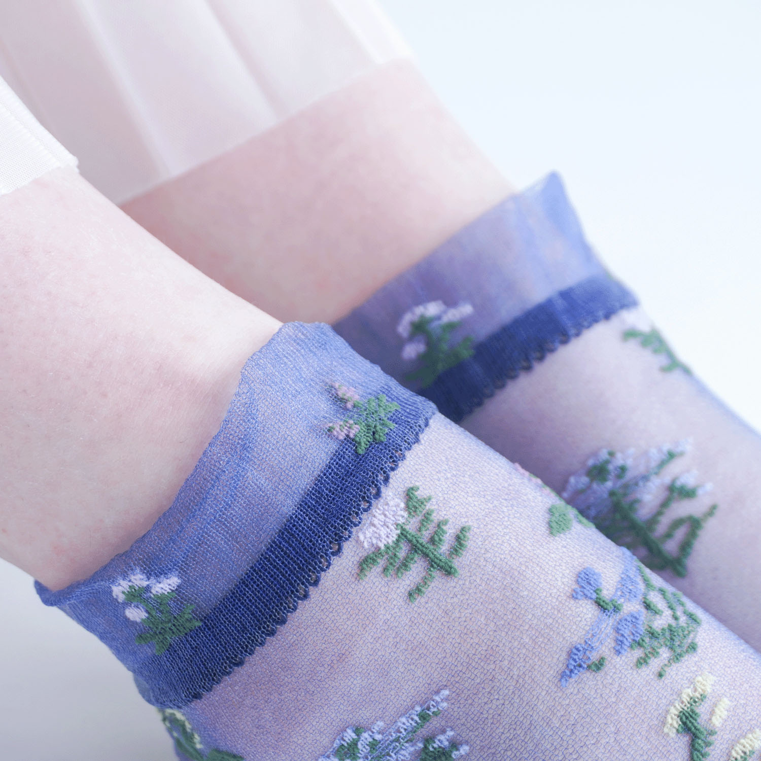 シースルーソックス クルー丈 花草柄 - 画像9
