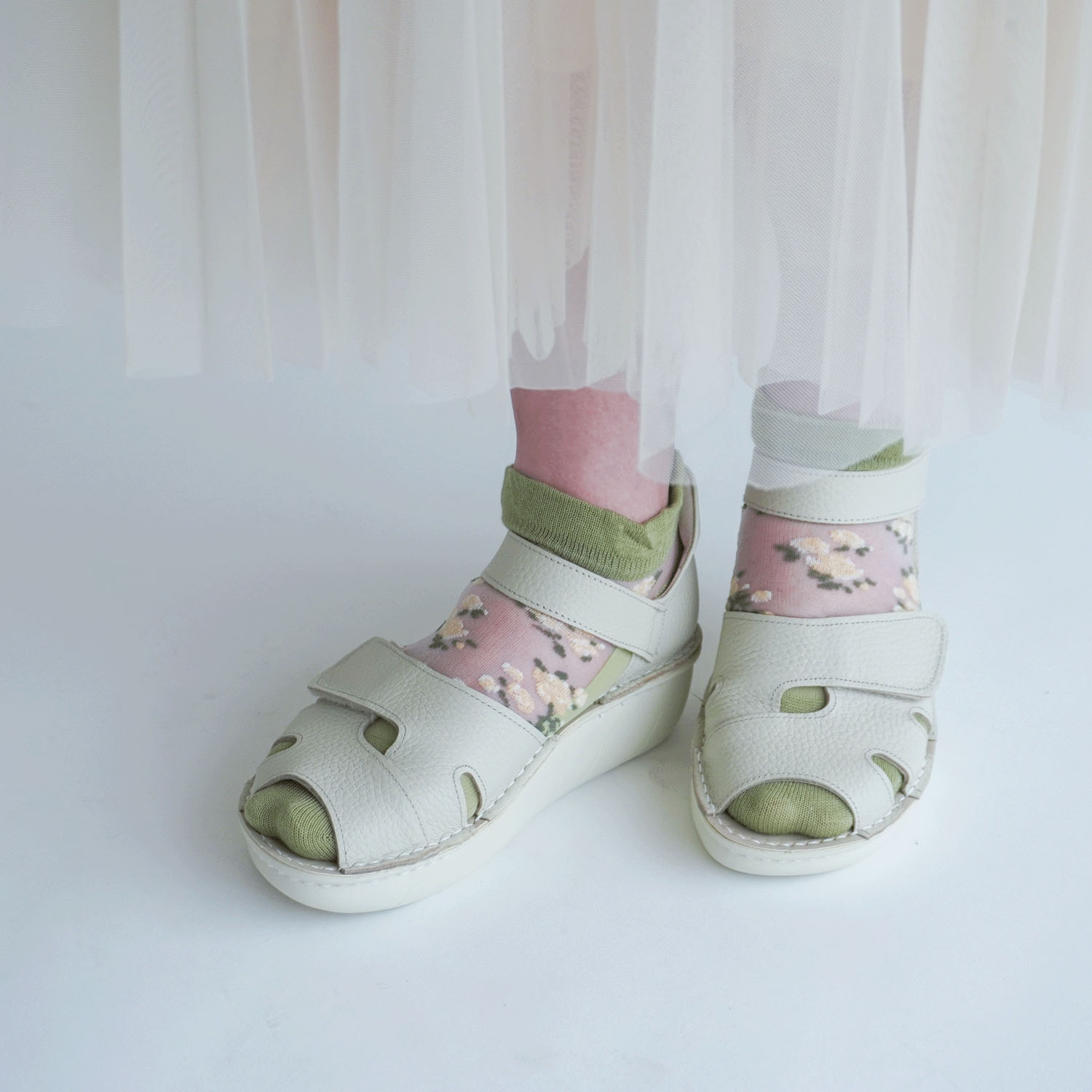 シースルーソックス ショート丈 バラブーケ柄 - 画像16