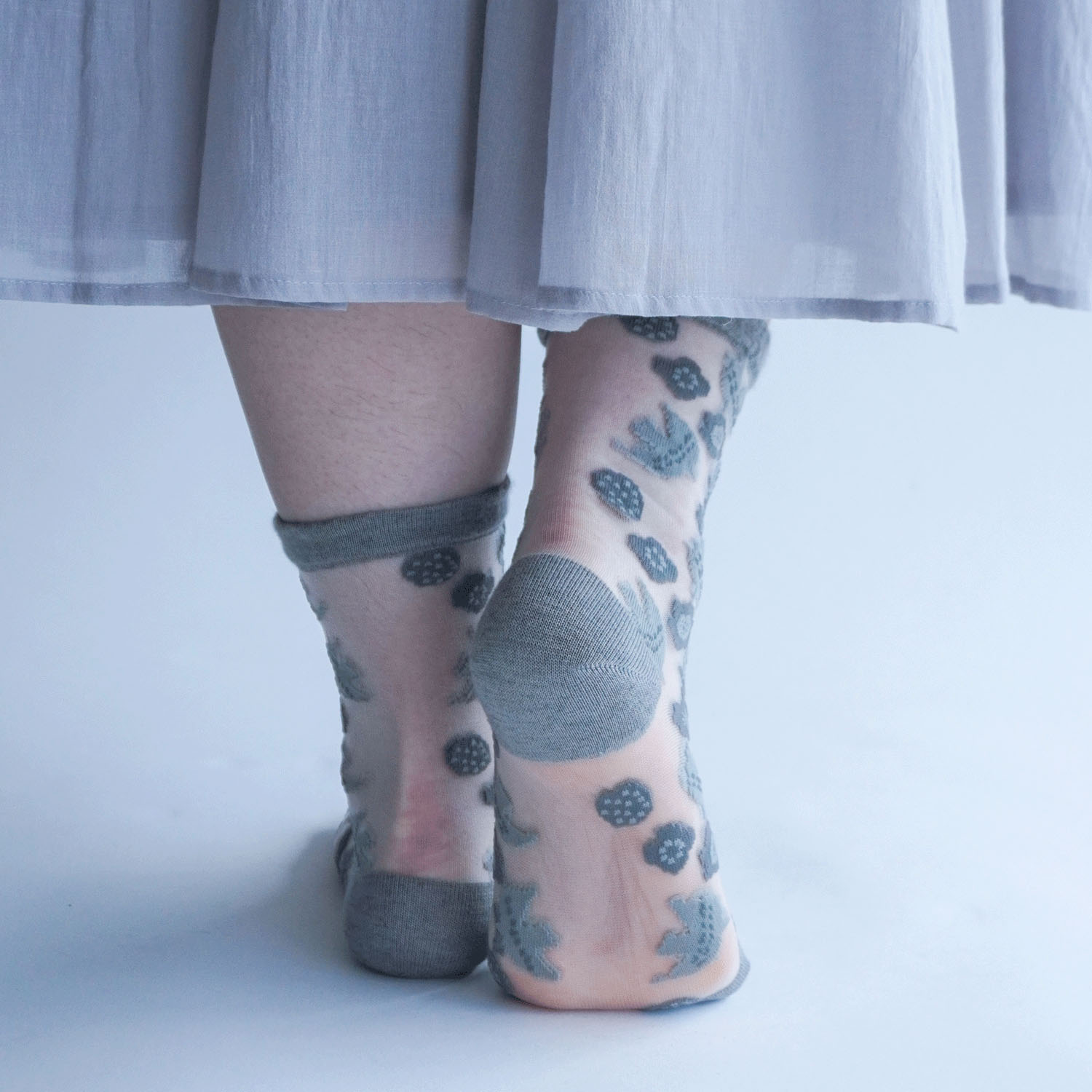 北欧調  鳥とお花総柄 シースルーソックス - 画像7