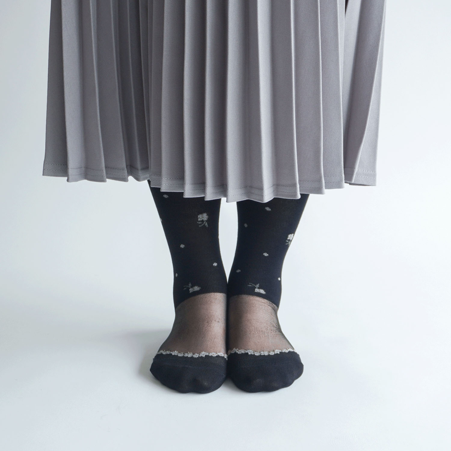 25AW新作 シースルー ハイソックス シルク混 お花柄【在庫限り】 - 画像9