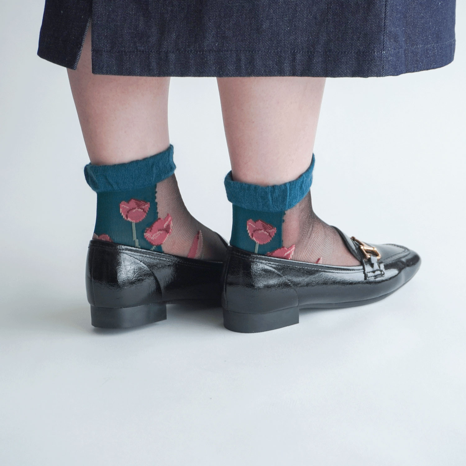 25AW  シースルーソックス クルー丈 アンゴラ混 チューリップ柄【在庫限り】 - 画像12