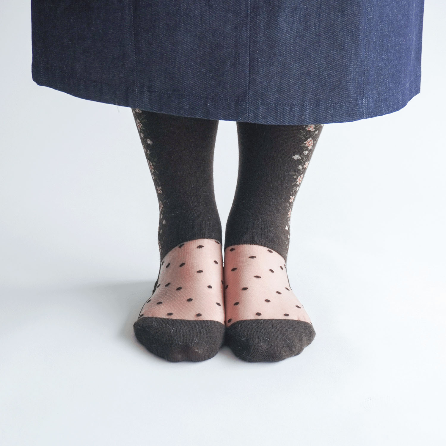 25AW新柄  シースルーソックス  ハイソックス アンゴラ混 お花柄【在庫限り】 - 画像3